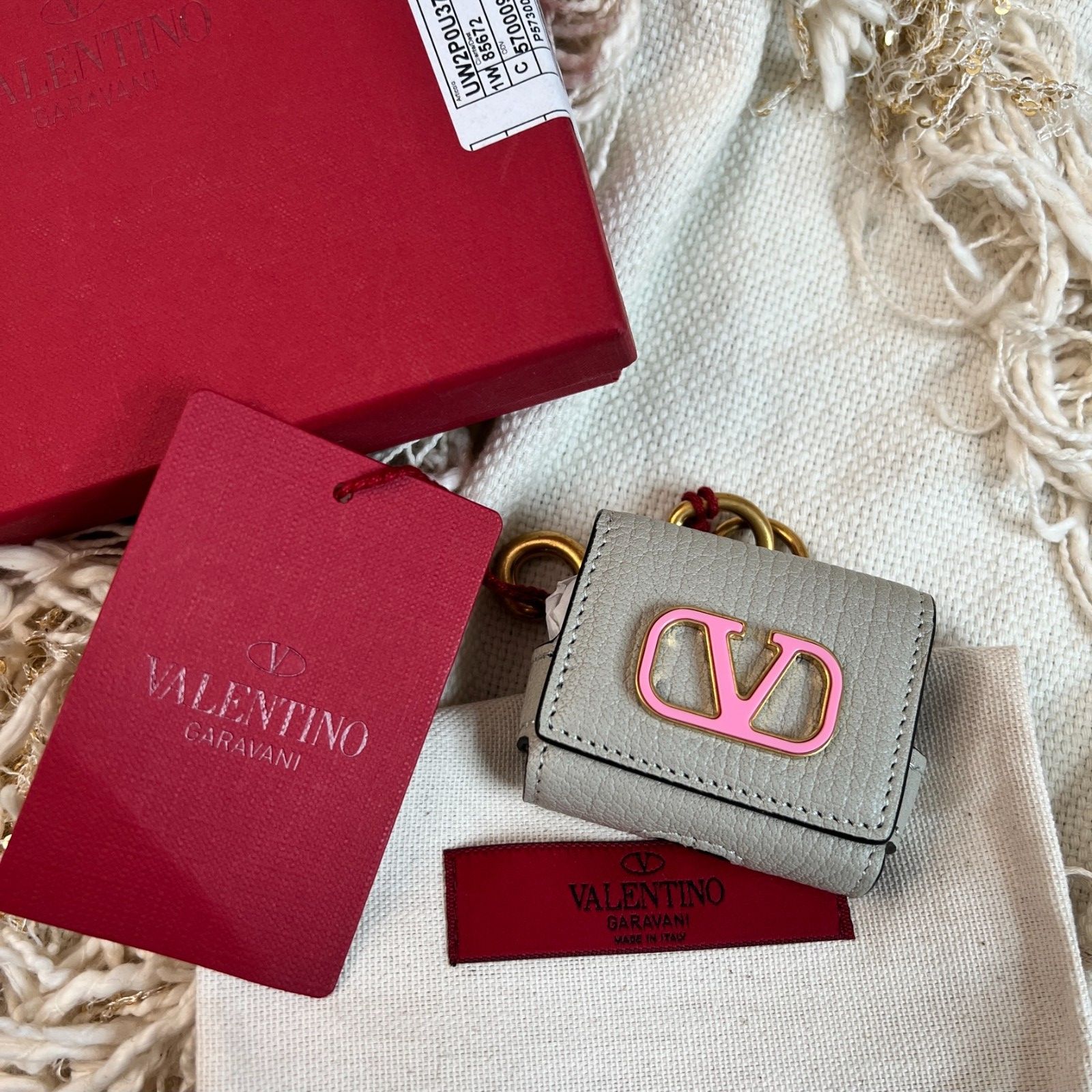 Valentino Garavani Vlogo Calfskin Airpods Pro Case New
